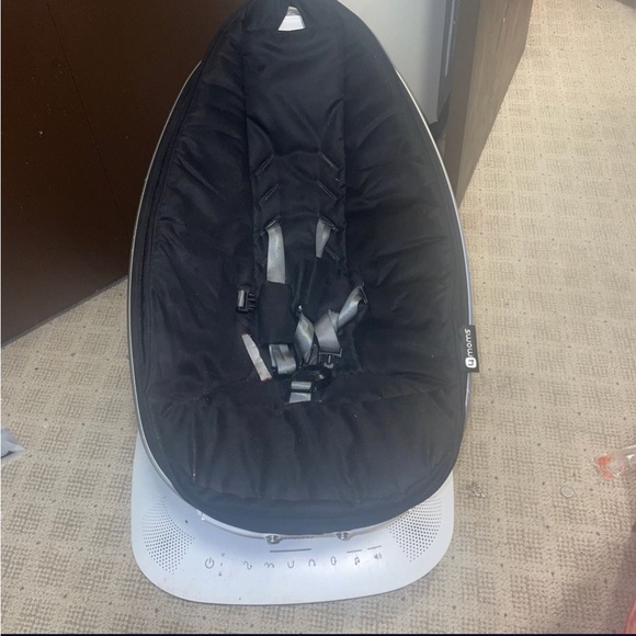 It’s an mommy swing only been used once my baby is too big for him - Picture 3 of 4